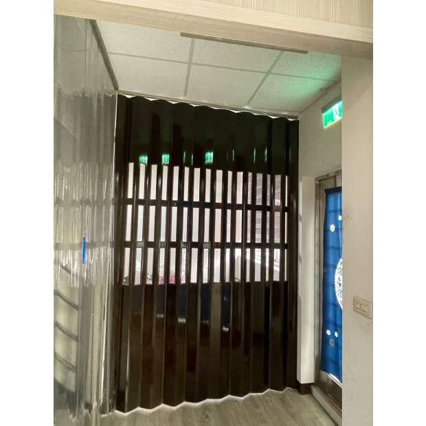 強化型挖孔式夾壓克力板pvc塑膠折疊式活動拉門裝潢施工