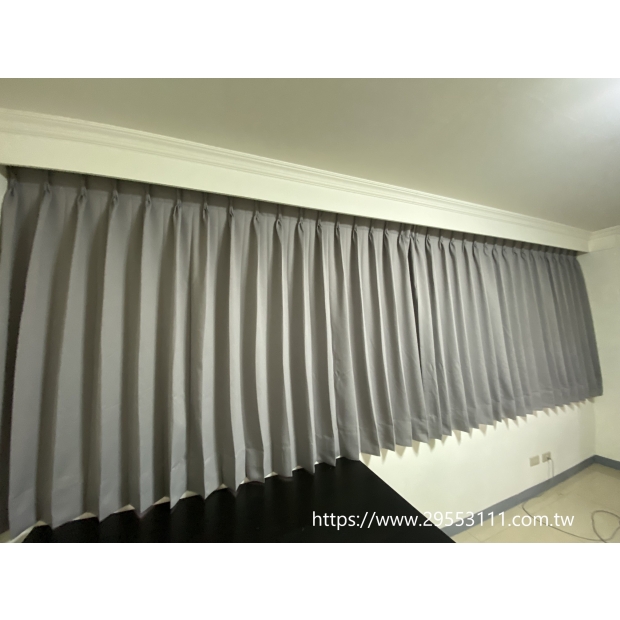 素面灰色遮光窗簾裝潢安裝 素面灰色遮光窗簾裝潢安裝