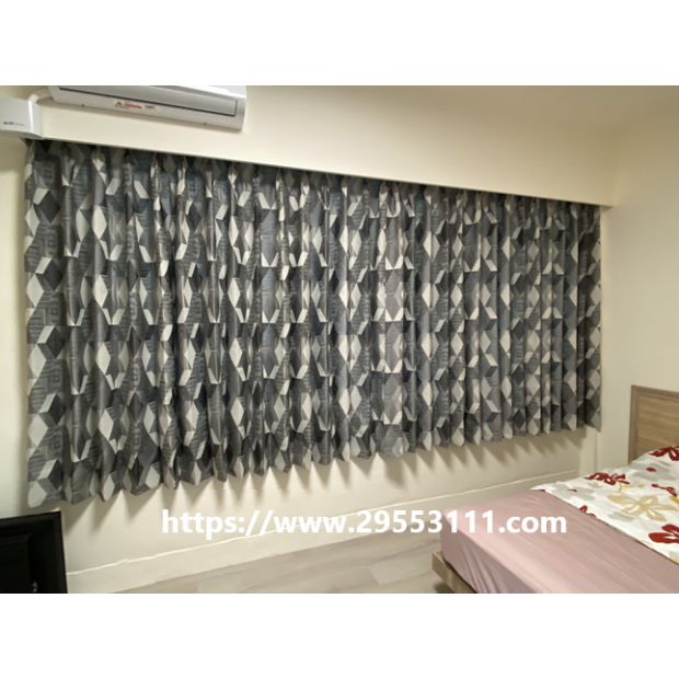 黑色幾何緹花布窗簾裝潢安裝