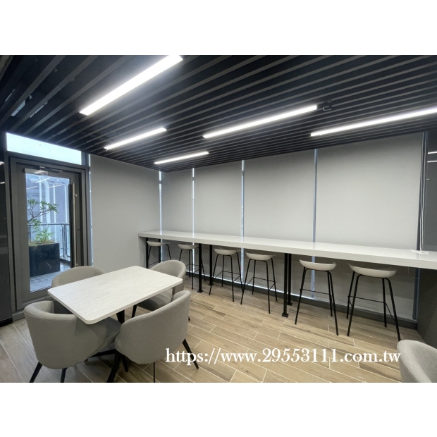 #灰色防焰遮光捲簾式窗簾裝潢安裝